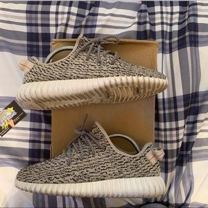Yeezy 350 V1 Turtle Doves Size 8